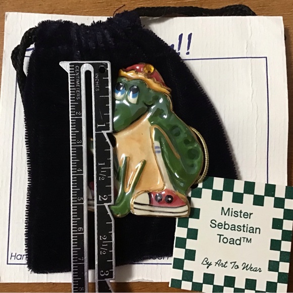 Closine Enamel Frog Brooch Pin NIB - Picture 2 of 5